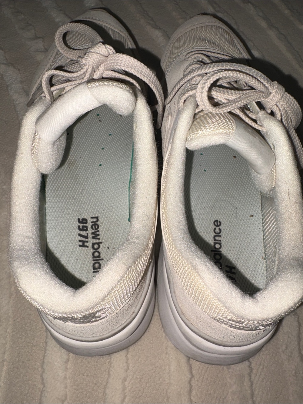 New Balance Women's Beige and White Casual Sneakers - Picture 5 of 10